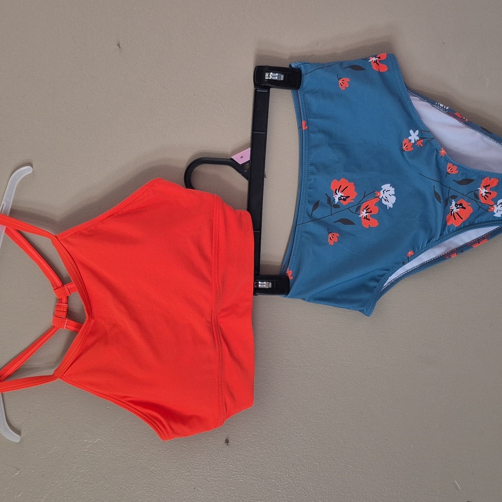 2 Piece Womens Swimwear (S)